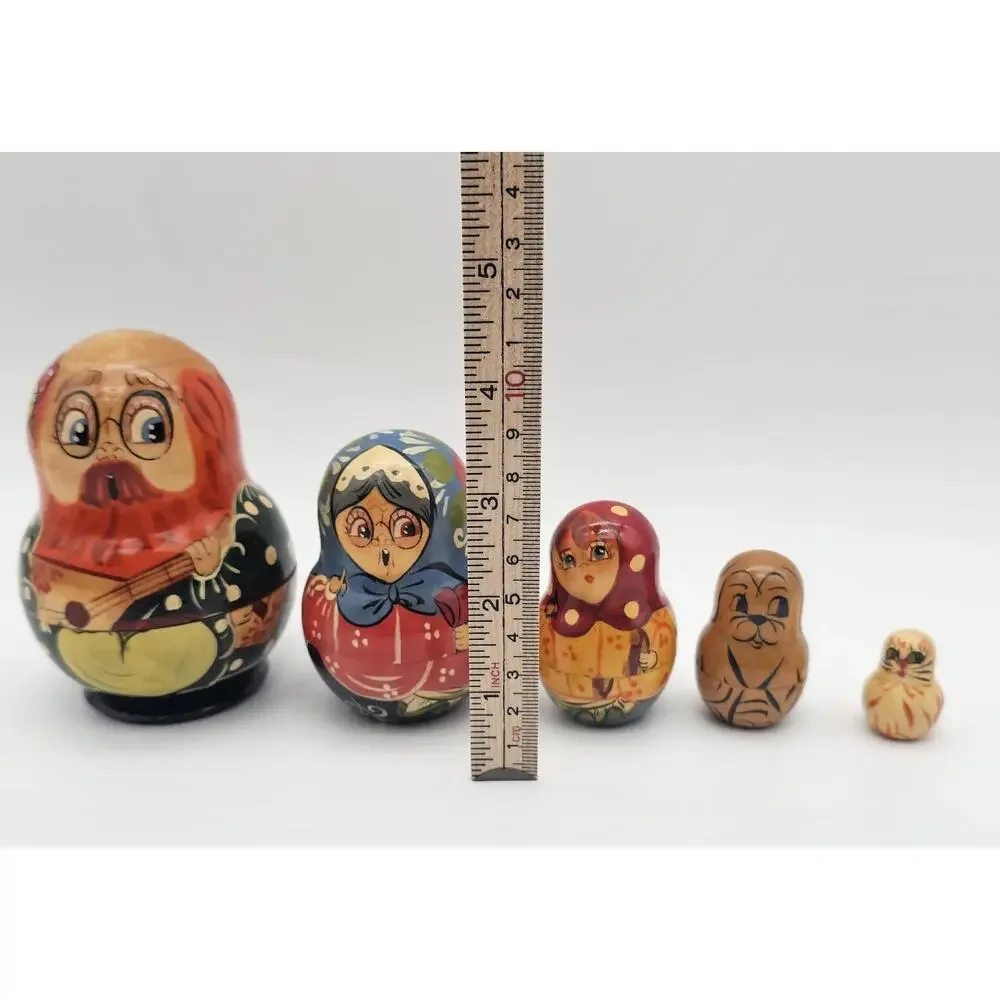 Matryoshka Russian Nesting Doll 5 Piece Set Man With Family Signed
